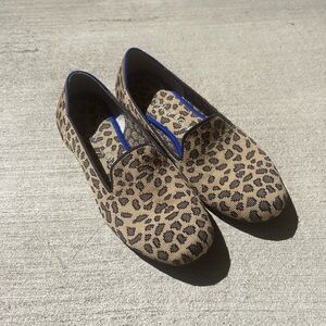 Stylish Leopard Print Slip-On Shoes